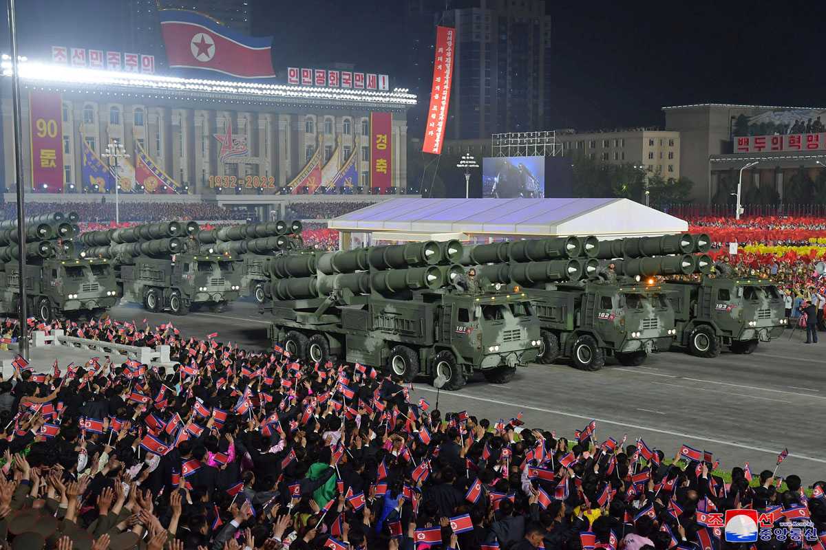 16 сентября принимал парад в харбине. Вооруженные силы КНДР. Самый большой парад в мире. Военный парад будущего. Последний военный парад в КНДР.