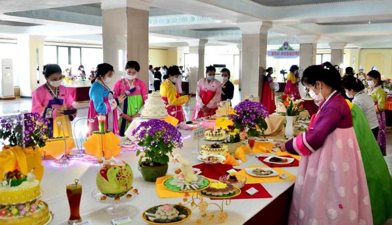 Cooking festivals were held in Pyongyang and other provinces.